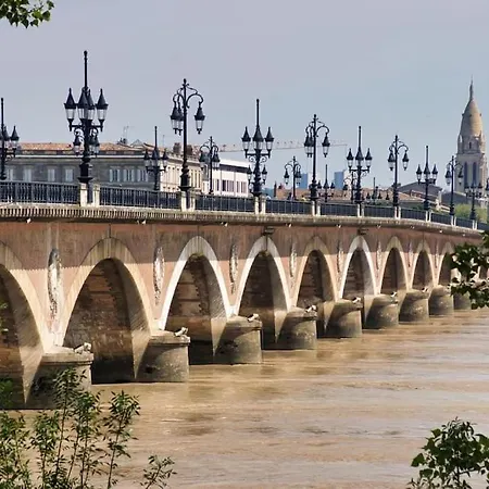 T2 Hyper-centre Bordeaux